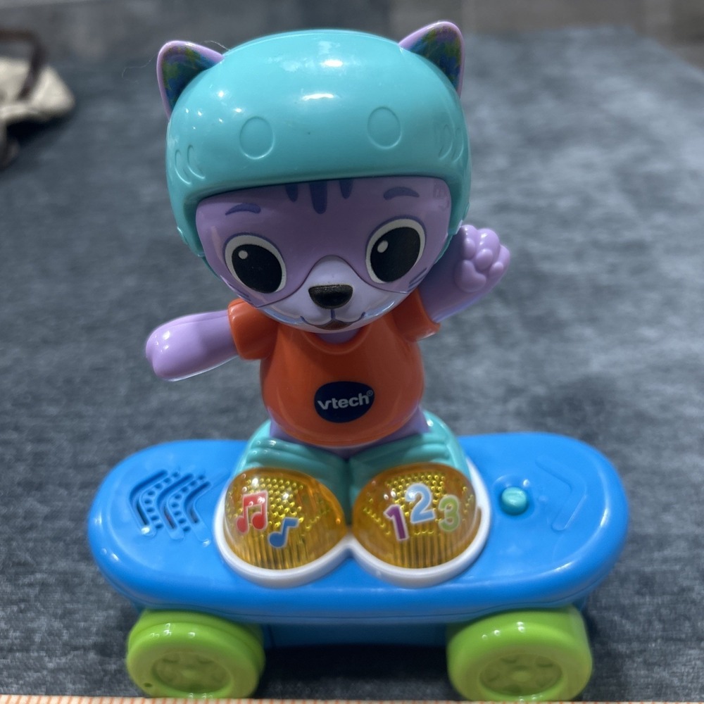 VTech Pull Back Skater Cat Sounds & Lights Numbers Letters Used Tested EUC